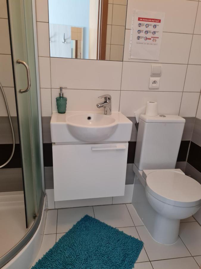 Bela - Pokoje Z Aneksami I Apartamenty Колобжег Екстериор снимка