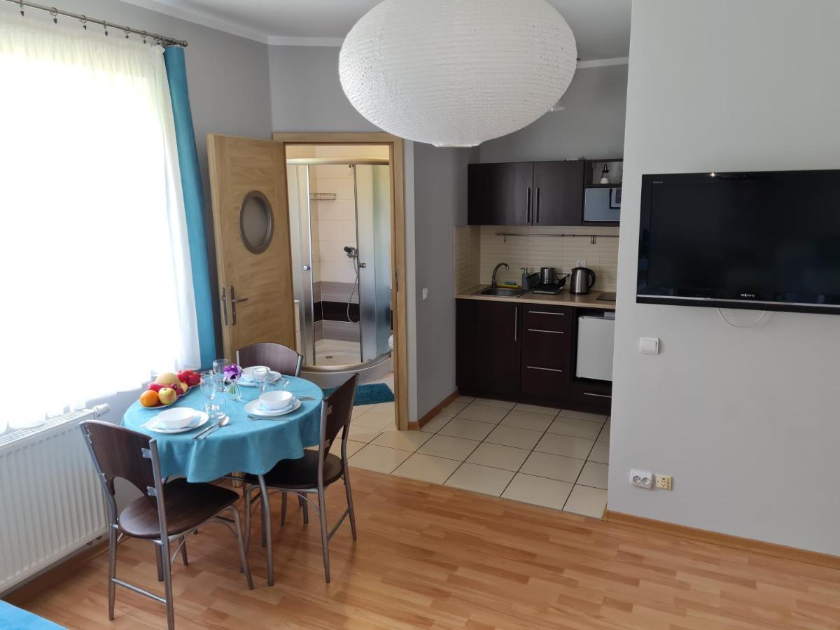 Bela - Pokoje Z Aneksami I Apartamenty Колобжег Екстериор снимка