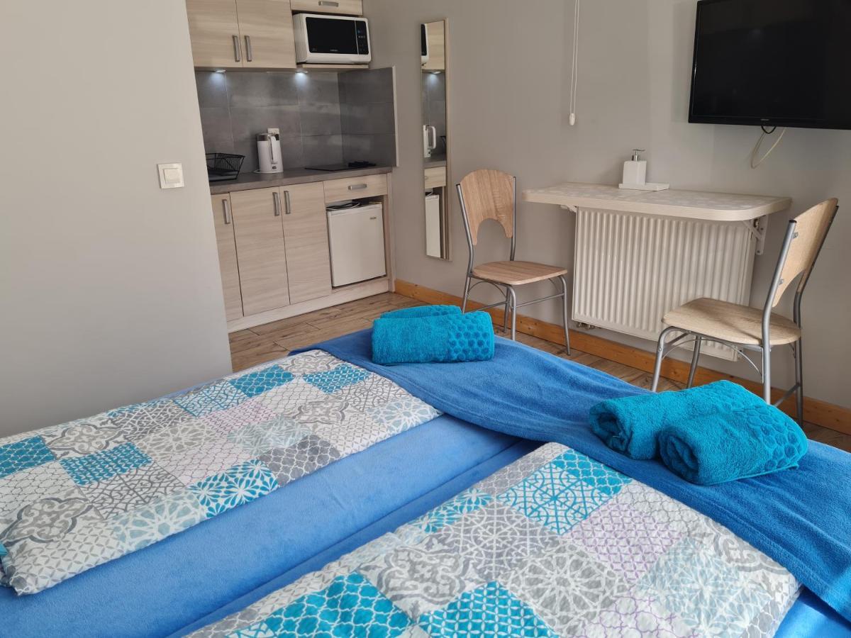Bela - Pokoje Z Aneksami I Apartamenty Колобжег Екстериор снимка