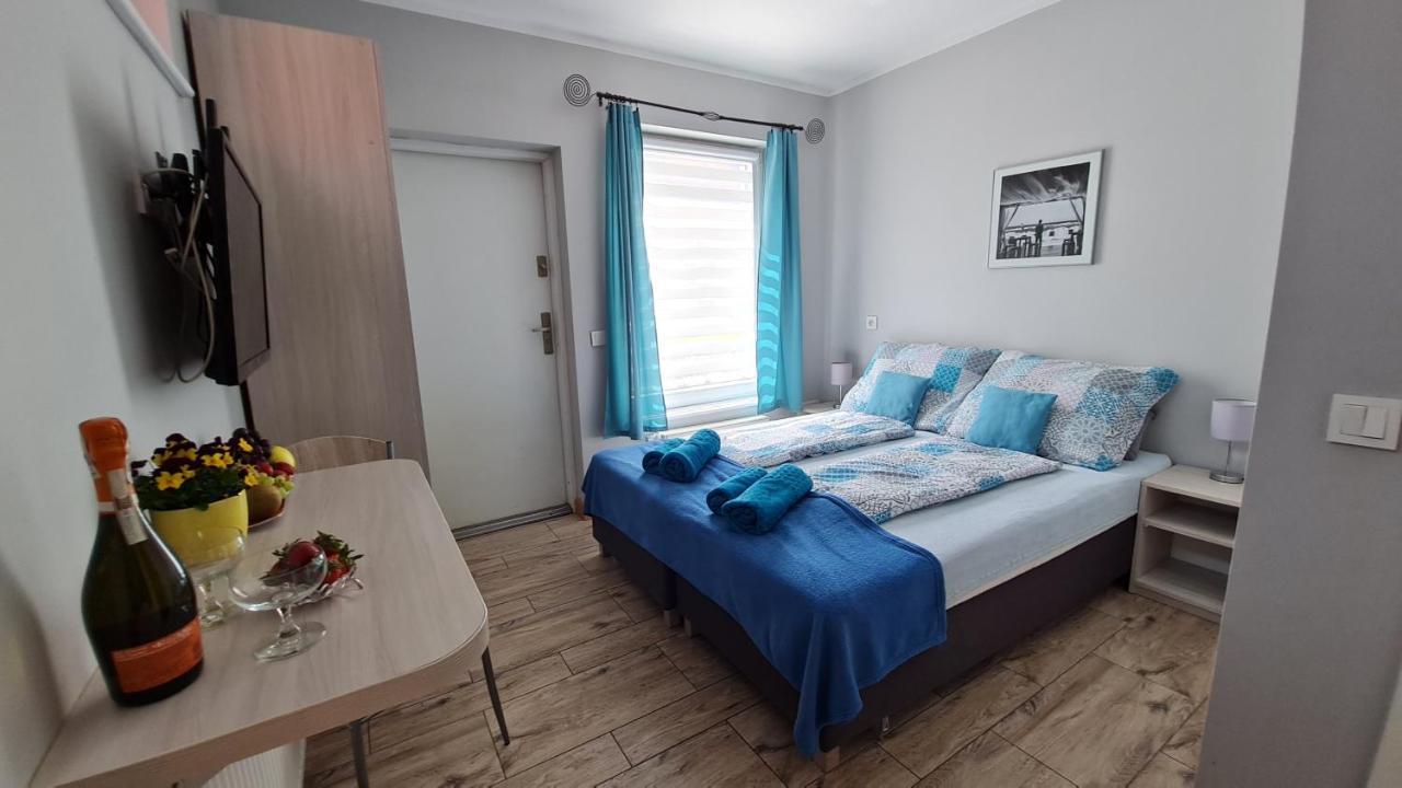 Bela - Pokoje Z Aneksami I Apartamenty Колобжег Екстериор снимка