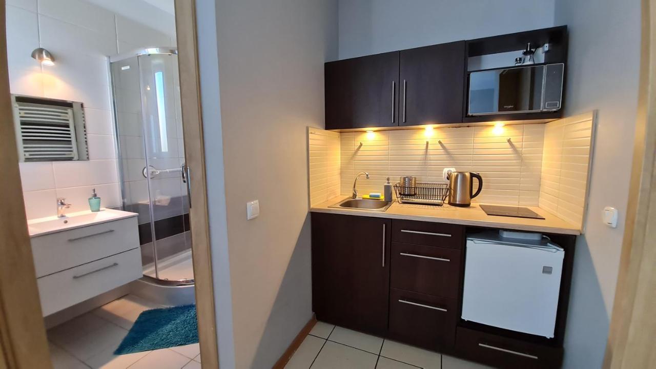 Bela - Pokoje Z Aneksami I Apartamenty Колобжег Екстериор снимка